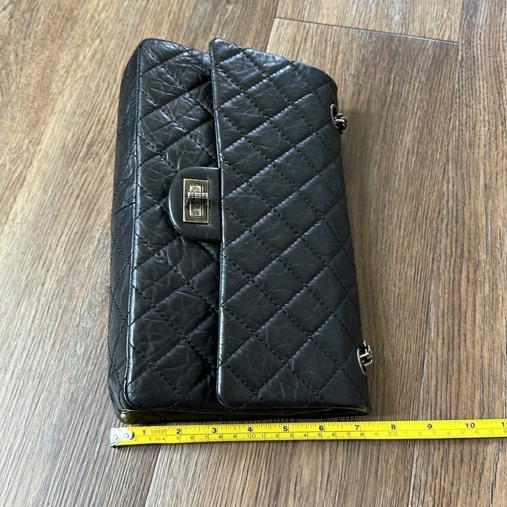 Chanel 2.55 Reissue 227 – Black Aged Calfskin, Ruthenium Hardware – Double Flap - Picture 11 of 12